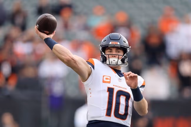 Helmet, Person, Throwing