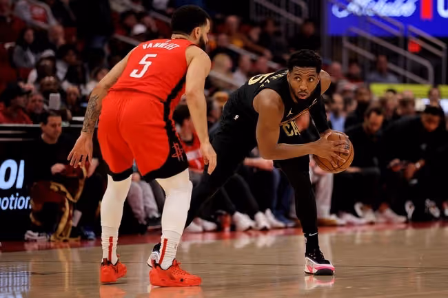 Basketball, Person, Playing Basketball