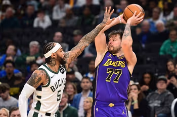Basketball, Person, Playing Basketball
