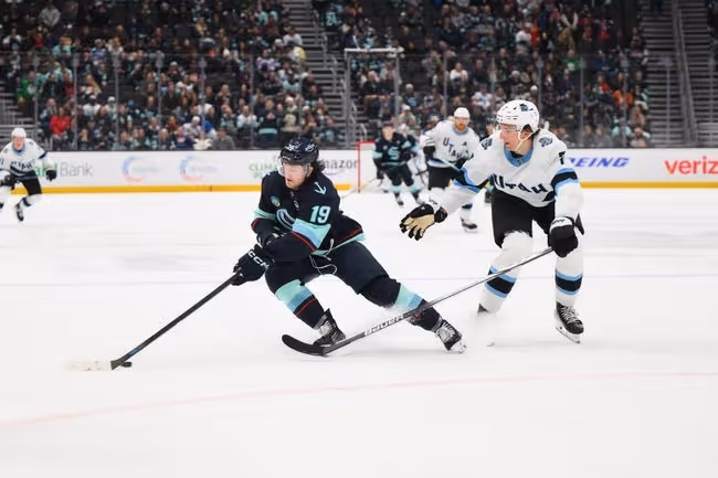 Clothing, Glove, Helmet