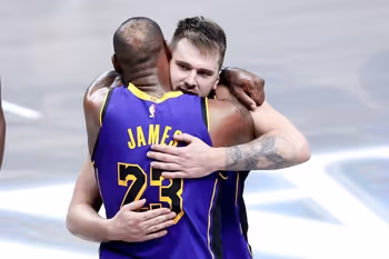 Hugging, Person, Adult