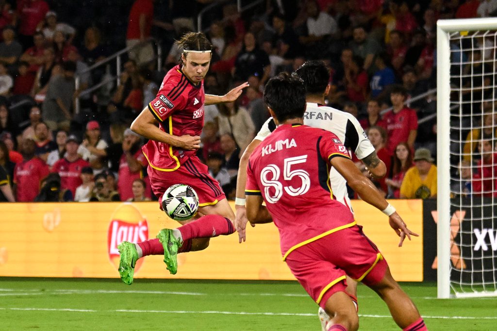 Jul 27, 2024; St. Louis, Missouri, USA; St. Louis CITY SC forward Nokkvi Thorisson (29) traps the ball against FC Dallas at CITYPARK. Mandatory Credit: Scott Rovak-Imagn Images