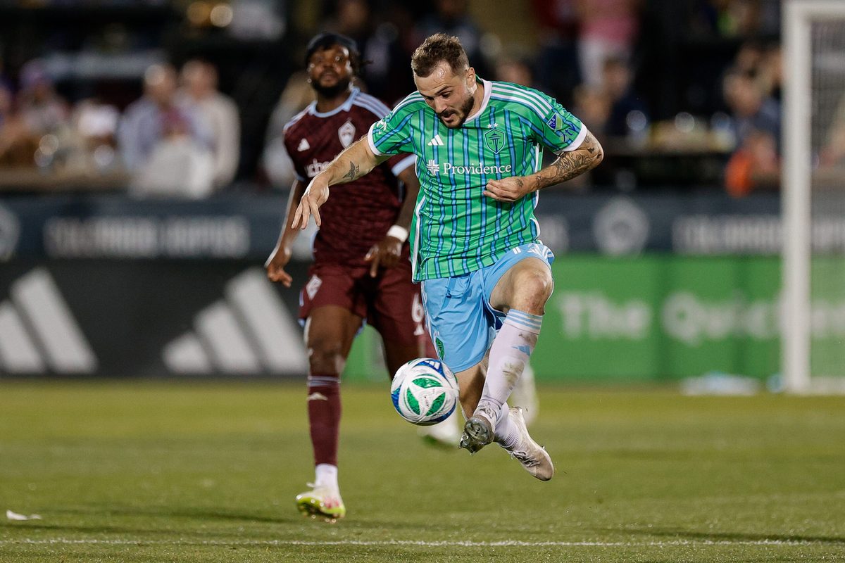 Apr 26, 2025; Commerce City, Colorado, USA; Seattle Sounders forward Jordan Morris (13) controls the ball in the second half against the Colorado Rapids at Dick's Sporting Goods Park. Mandatory Credit: Isaiah J. Downing-Imagn Images