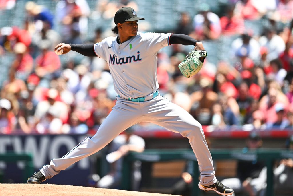May 25, 2025; Anaheim, California, USA; Miami Marlins starting pitcher Edward Cabrera (27) throws a pitch against the Los Angeles Angels during the first inning at Angel Stadium. Mandatory Credit: Jonathan Hui-Imagn Images