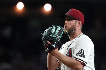 Arizona Diamondbacks right-hander Merrill Kelly (29) pitches against the San Diego Padres at Chase Field.