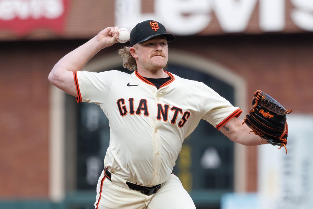 Jun 25, 2025; San Francisco, California, USA; San Francisco Giants starting pitcher Logan Webb (62) throws a pitch during the first inning against the Miami Marlins at Oracle Park. Mandatory Credit: Sergio Estrada-Imagn Images