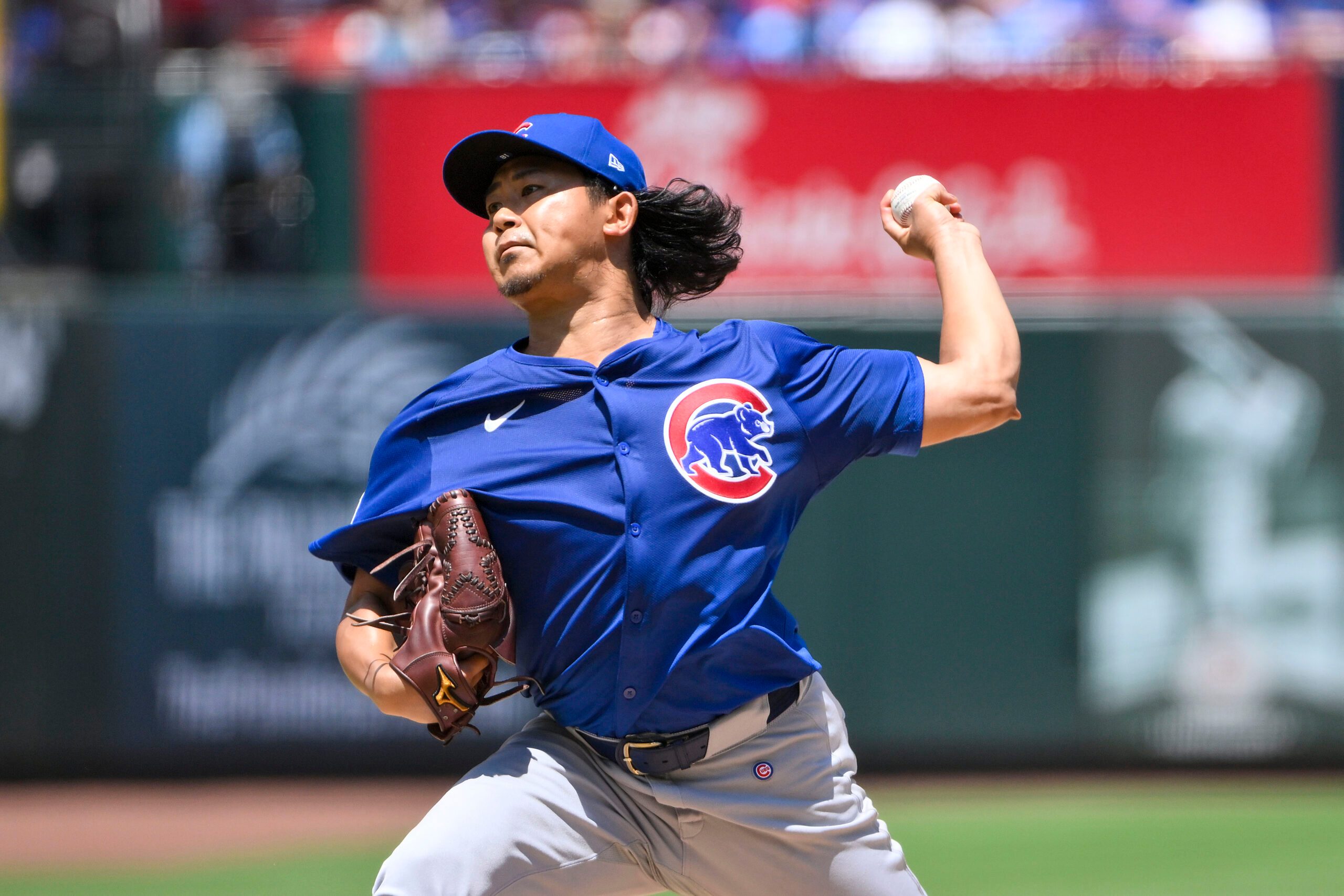 Jun 26, 2025; St. Louis, Missouri, USA;  Chicago Cubs starting pitcher Shota Imanaga (18) pitches against the St. Louis Cardinals during the second inning at Busch Stadium. Mandatory Credit: Jeff Curry-Imagn Images