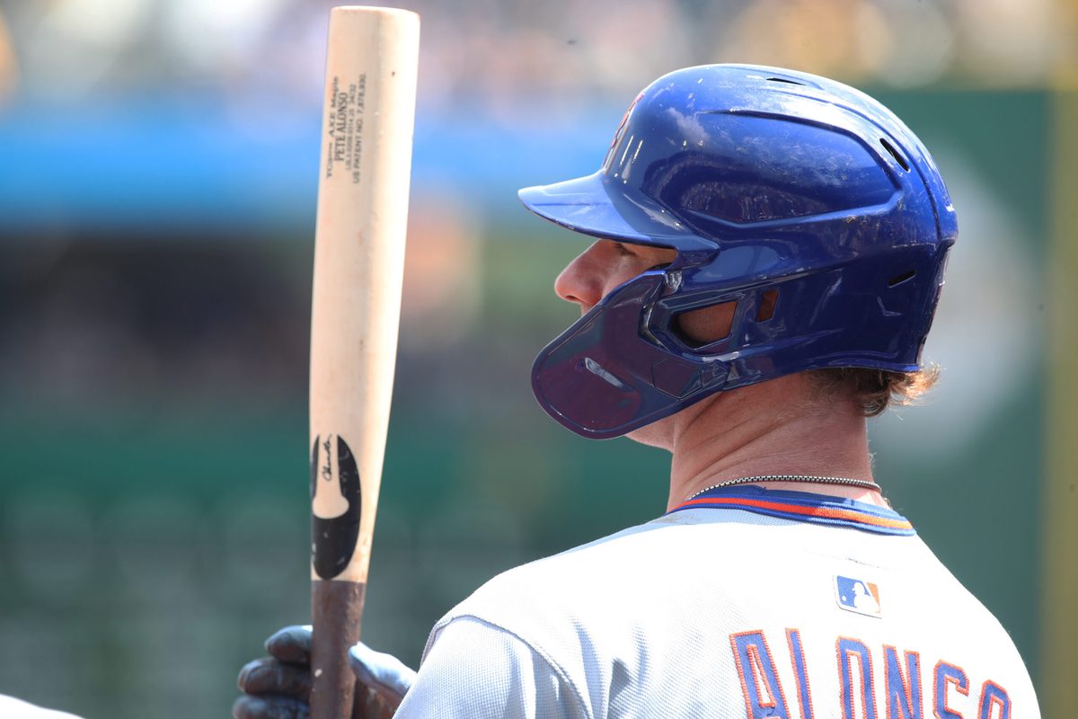 Jun 29, 2025; Pittsburgh, Pennsylvania, USA; New York Mets first baseman Pete Alonso (20) in the on deck circle against the Pittsburgh Pirates during the fourth inning at PNC Park. Mandatory Credit: Charles LeClaire-Imagn Images
