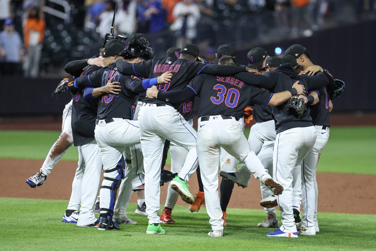 Jul 2, 2025; New York City, New York, USA;  The New York Mets celebrate after defeating the Milwaukee Brewers 7-3 at Citi Field. Mandatory Credit: Wendell Cruz-Imagn Images