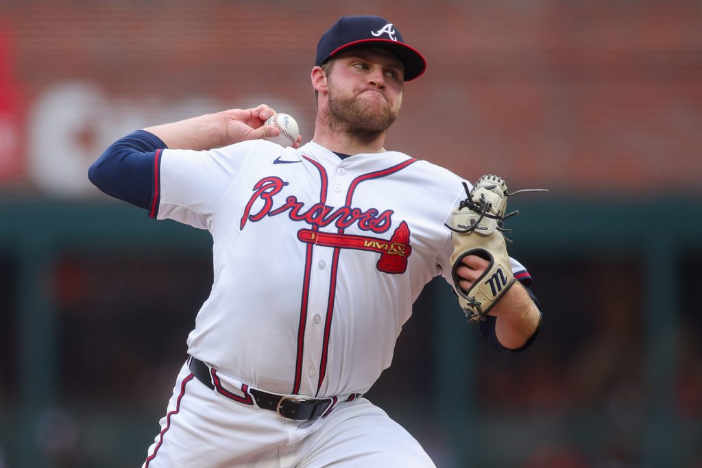 Jul 21, 2025; Atlanta, Georgia, USA; Atlanta Braves starting pitcher Bryce Elder (55) throws against the San Francisco Giants in the first inning at Truist Park. Mandatory Credit: Brett Davis-Imagn Images