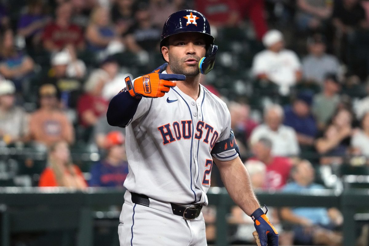 Jul 21, 2025; Phoenix, Arizona, USA; Houston Astros outfielder Jose Altuve (27) gets ready to hit against the Arizona Diamondbacks in the first inning at Chase Field. Mandatory Credit: Rick Scuteri-Imagn Images