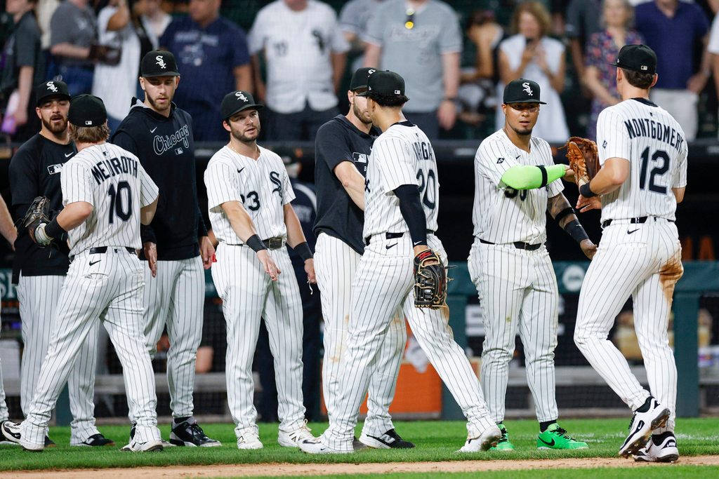 Jul 28, 2025; Chicago, Illinois, USA; Chicago White Sox players celebrate team's win against the Philadelphia Phillies at Rate Field. Mandatory Credit: Kamil Krzaczynski-Imagn Images