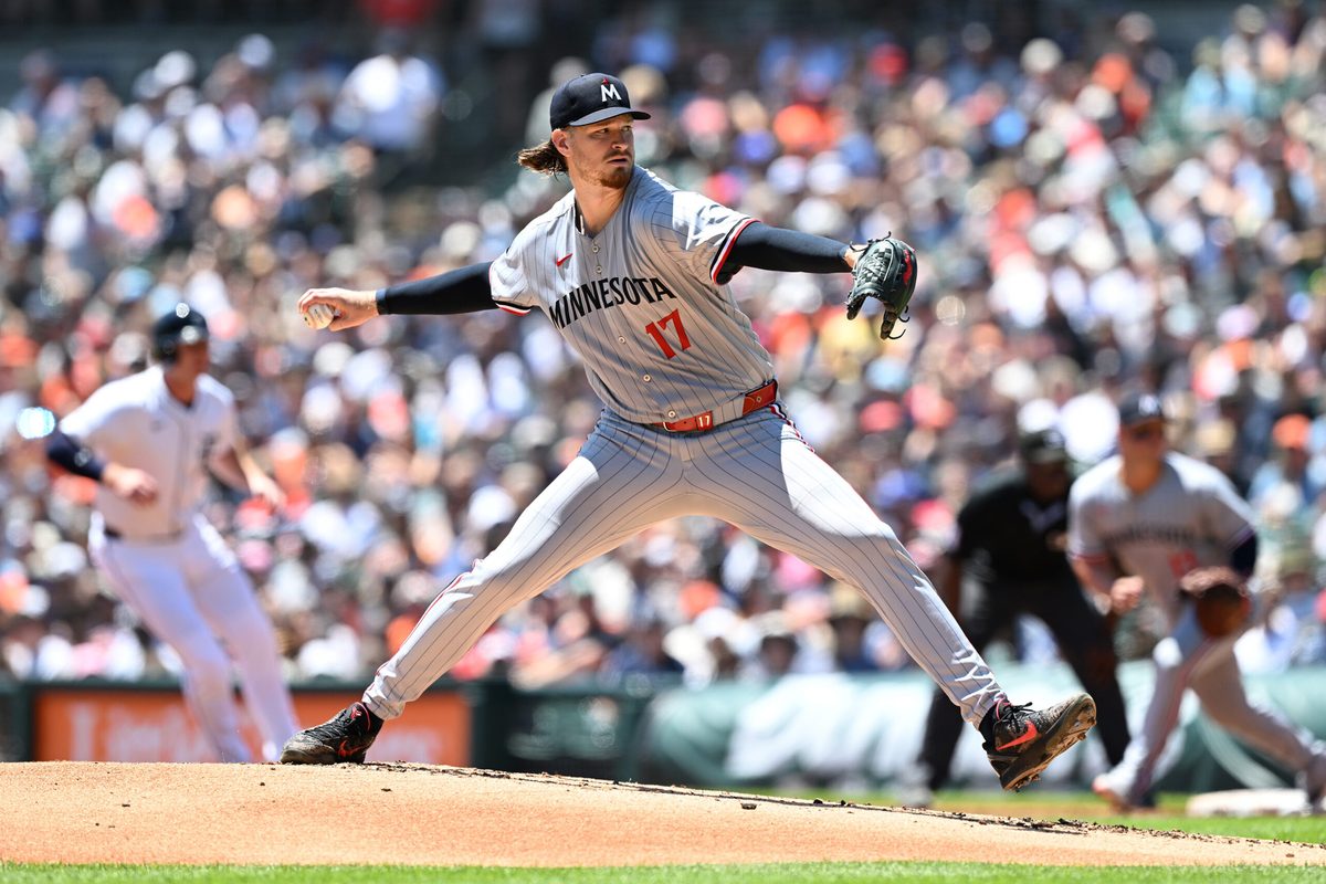 Jun 28, 2025; Detroit, Michigan, USA; Minnesota Twins starting pitcher Bailey Ober (17) throws a pitch against the Detroit Tigers in the first inning at Comerica Park. Mandatory Credit: Lon Horwedel-Imagn Images