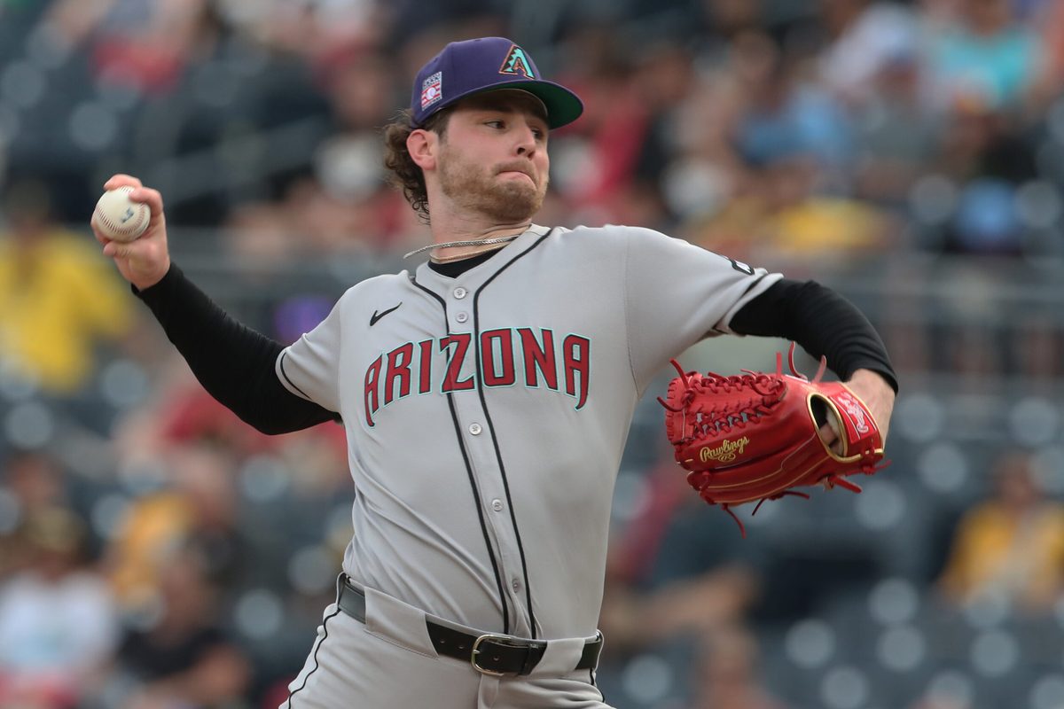 Jul 25, 2025; Pittsburgh, Pennsylvania, USA; Arizona Diamondbacks starting pitcher Ryne Nelson (19) delivers a pitch against the Pittsburgh Pirates during the first inning at PNC Park. Mandatory Credit: Charles LeClaire-Imagn Images