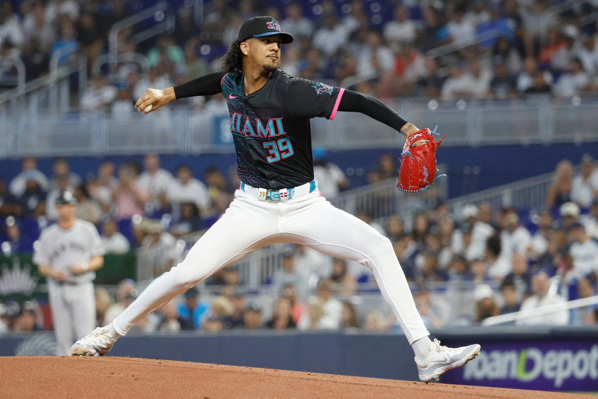 Aug 2, 2025; Miami, Florida, USA; Miami Marlins starting pitcher Eury Perez (39) pitches against the New York Yankees during the first inning at loanDepot Park. Mandatory Credit: Rhona Wise-Imagn Images