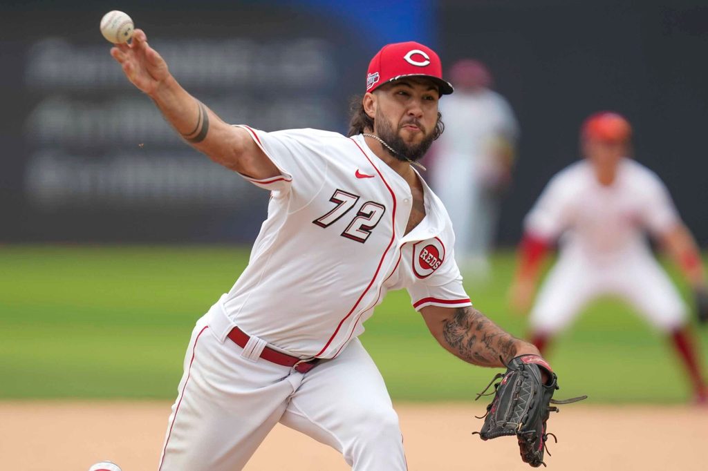 Cincinnati Reds pitcher Lyon Richardson (72) pitches during a Major League Baseball game between the Atlanta Brave and Cincinnati Reds at Bristol Motor Speedway on August 3, 2025.