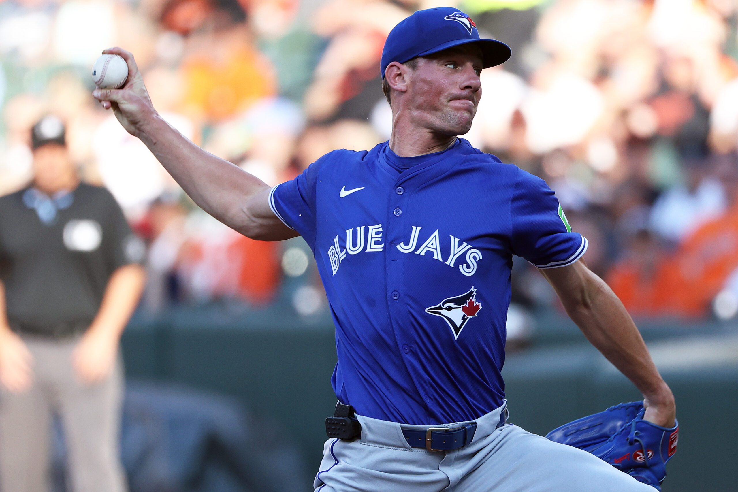 Jul 28, 2025; Baltimore, Maryland, USA; Toronto Blue Jays pitcher Chris Bassitt (40) throws during the first inning against the Baltimore Orioles at Oriole Park at Camden Yards. Mandatory Credit: Daniel Kucin Jr.-Imagn Images