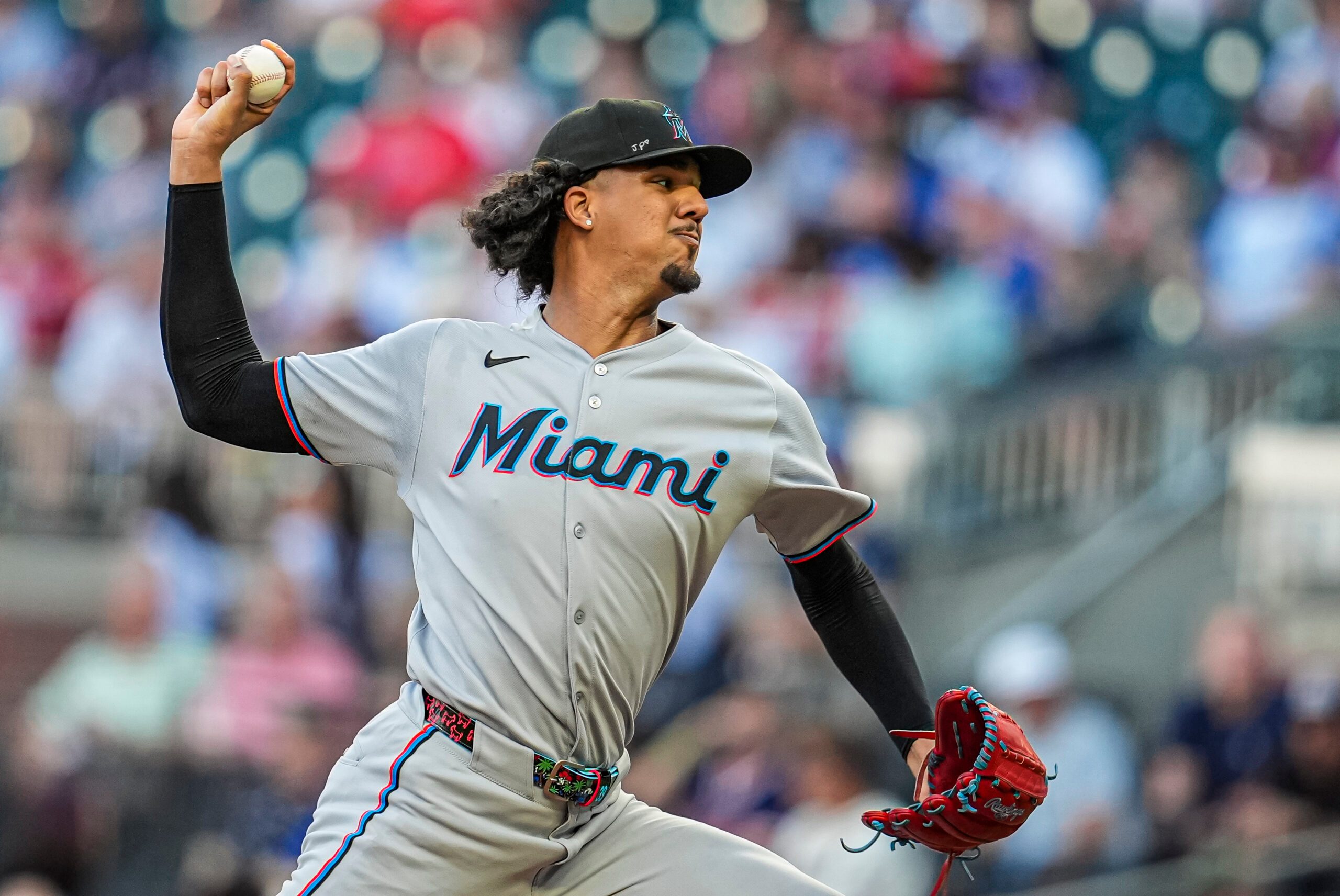 Aug 7, 2025; Cumberland, Georgia, USA; Miami Marlins starting pitcher Eury Perez (39) pitches against the Atlanta Braves during the first inning at Truist Park. Mandatory Credit: Dale Zanine-Imagn Images