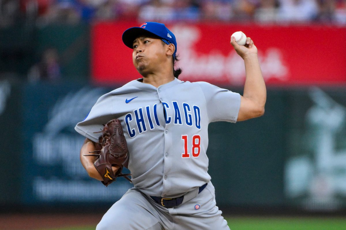 Aug 10, 2025; St. Louis, Missouri, USA; Chicago Cubs starting pitcher Shota Imanaga (18) pitches against the St. Louis Cardinals during the first inning at Busch Stadium. Mandatory Credit: Jeff Curry-Imagn Images