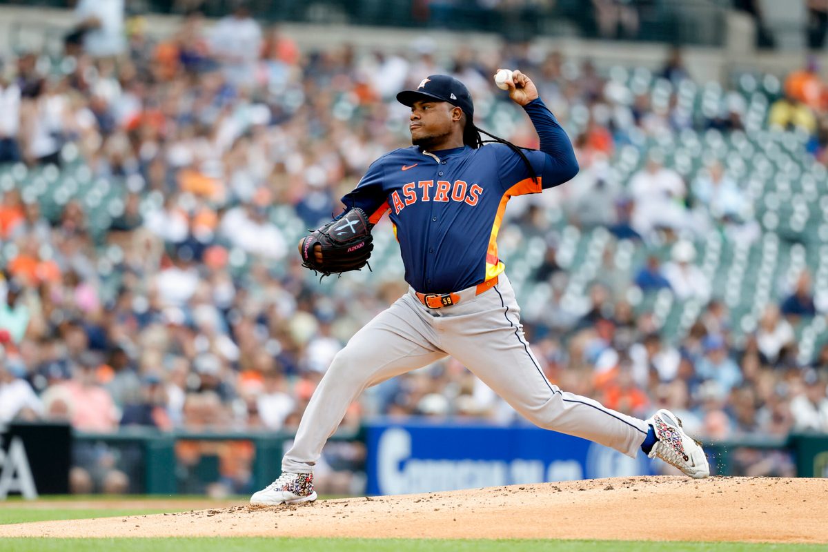 Aug 20, 2025; Detroit, Michigan, USA; Houston Astros pitcher Framber Valdez (59) pitches in the first inning against the Detroit Tigers at Comerica Park. Mandatory Credit: Rick Osentoski-Imagn Images