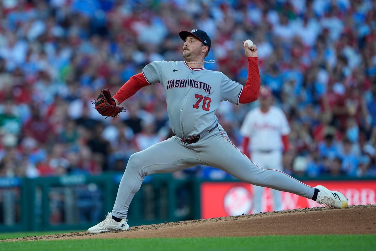 Aug 23, 2025; Philadelphia, Pennsylvania, USA; Washington Nationals pitcher Mitchell Parker (70) delivers a pitch against the Philadelphia Phillies during the second inning at Citizens Bank Park. Mandatory Credit: Gregory Fisher-Imagn Images