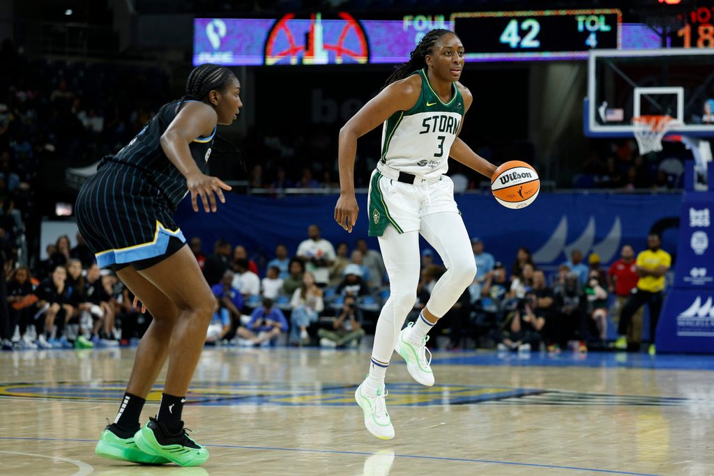 Aug 19, 2025; Chicago, Illinois, USA; Seattle Storm forward Nneka Ogwumike (3) brings the ball up court against the Chicago Sky during the second half at Wintrust Arena. Mandatory Credit: Kamil Krzaczynski-Imagn Images
