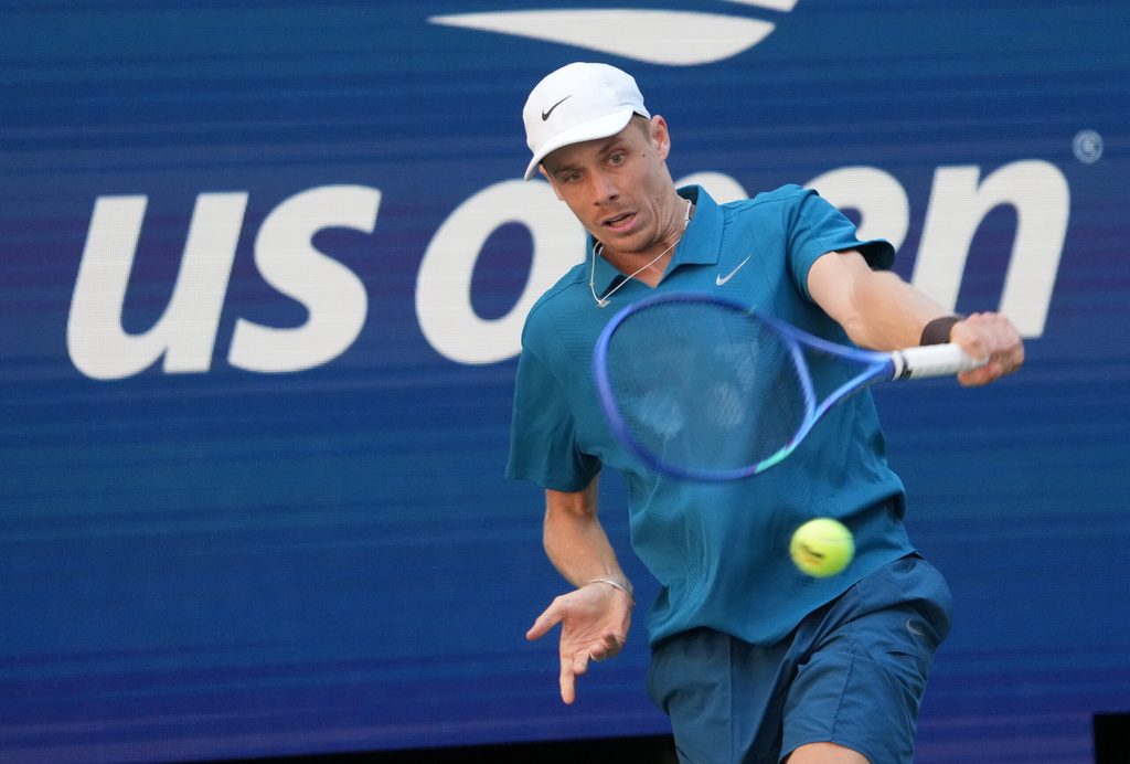 Aug 30, 2025; Flushing, NY, USA;
Denis Shapovalov (CAN) hits to Jannik Sinner (ITA) (not pictured) on day seven of the 2025 U.S. Open tennis tournament at the USTA Billie Jean King National Tennis Center. Mandatory Credit: Robert Deutsch-Imagn Images