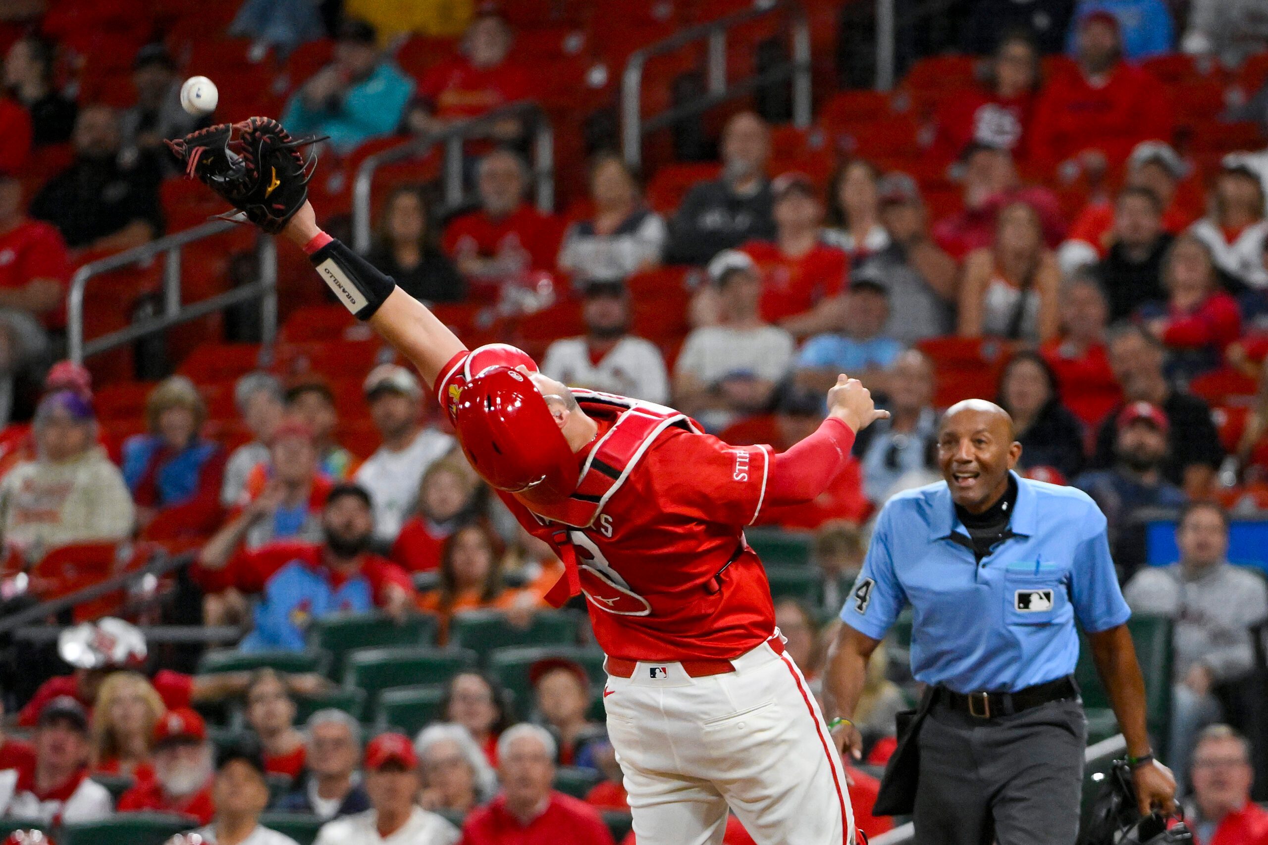 Sep 5, 2025; St. Louis, Missouri, USA; St. Louis Cardinals catcher Jimmy Crooks (8) catches a pop up hit by San Francisco Giants left fielder Heliot Ramos (not pictured) during the ninth inning at Busch Stadium. Mandatory Credit: Jeff Curry-Imagn Images