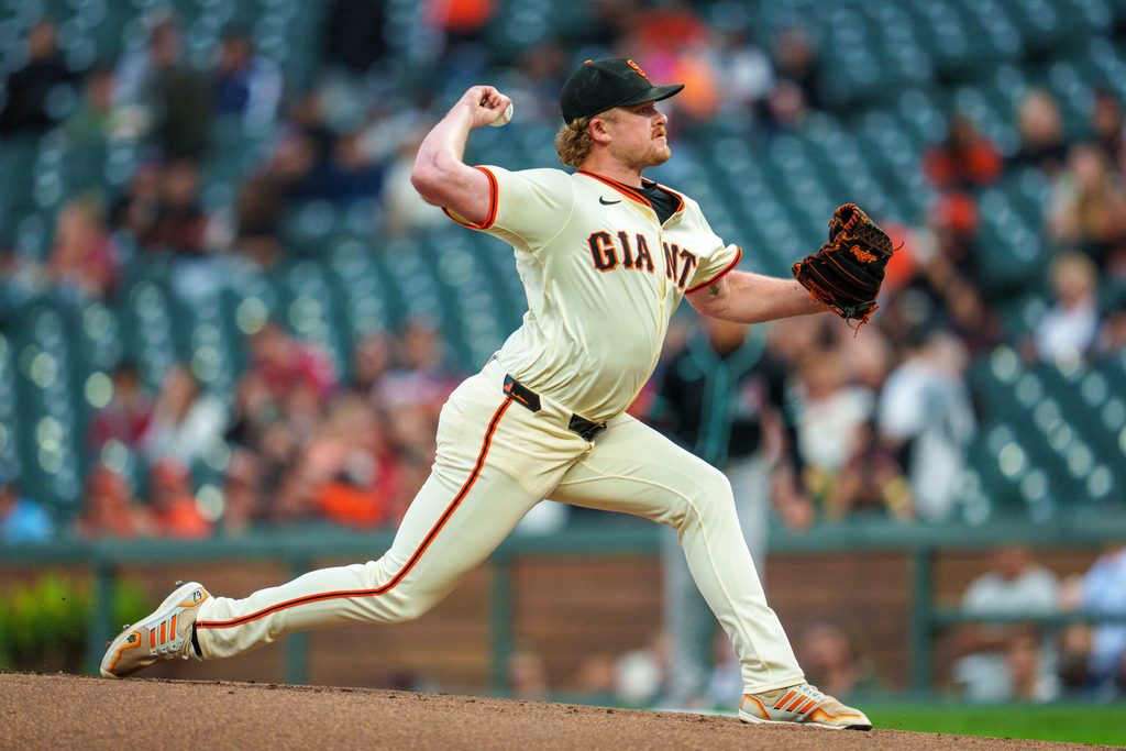 Sep 8, 2025; San Francisco, California, USA; San Francisco Giants starting pitcher Logan Webb (62) delivers a pitch against the Arizona Diamondbacks during the first inning at Oracle Park. Mandatory Credit: Neville E. Guard-Imagn Images