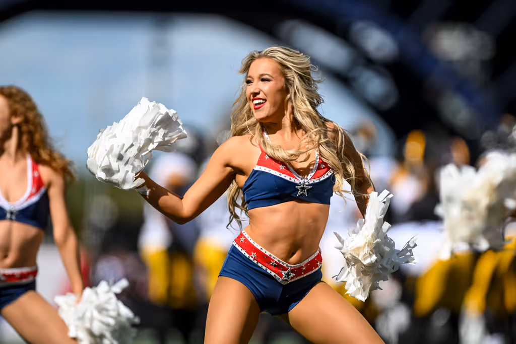 Adult, Female, Person