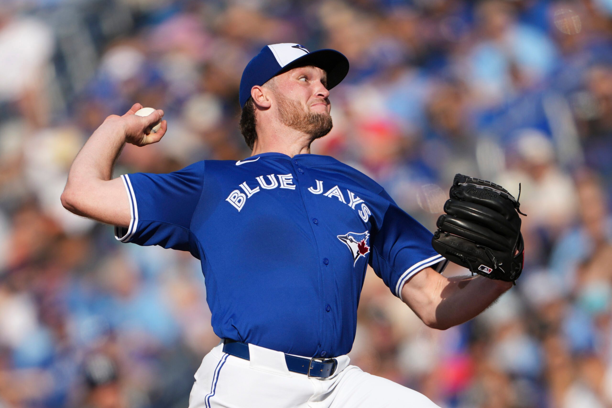 Sep 27, 2025; Toronto, Ontario, CAN; Toronto Blue Jays pitcher Trey Yesavage (39) delivers a pitch against the Tampa Bay Rays during the fifth inning at Rogers Centre. Mandatory Credit: Kevin Sousa-Imagn Images