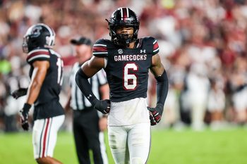 Sep 27, 2025; Columbia, South Carolina, USA; South Carolina Gamecocks linebacker Dylan Stewart (6) during the game against the Kentucky Wildcats in the second quarter at Williams-Brice Stadium. Mandatory Credit: Jeff Blake-Imagn Images