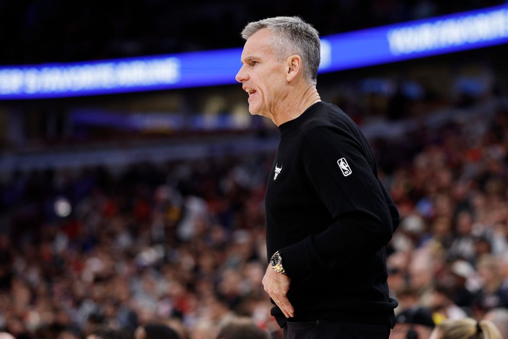 Oct 29, 2025; Chicago, Illinois, USA; Chicago Bulls head coach Billy Donovan directs his team against the Sacramento Kings during the first half at United Center. Mandatory Credit: Kamil Krzaczynski-Imagn Images
