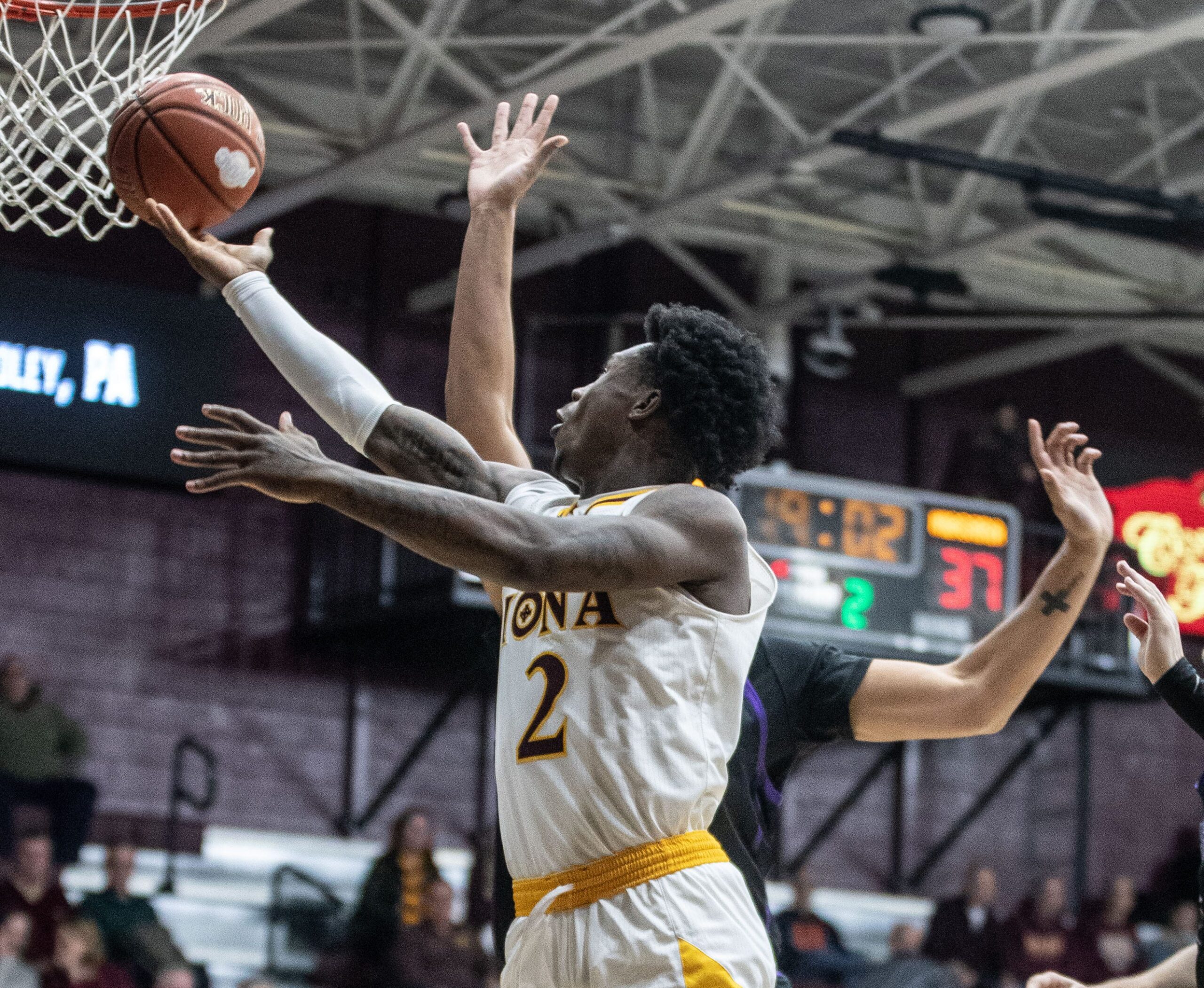 Greg Gordon of shoots against Niagara during a MAAC conference basketball game at Iona University in New Rochelle Jan. 7, 2024. Niagara defeated Iona 75-73 with a last second three point basket.