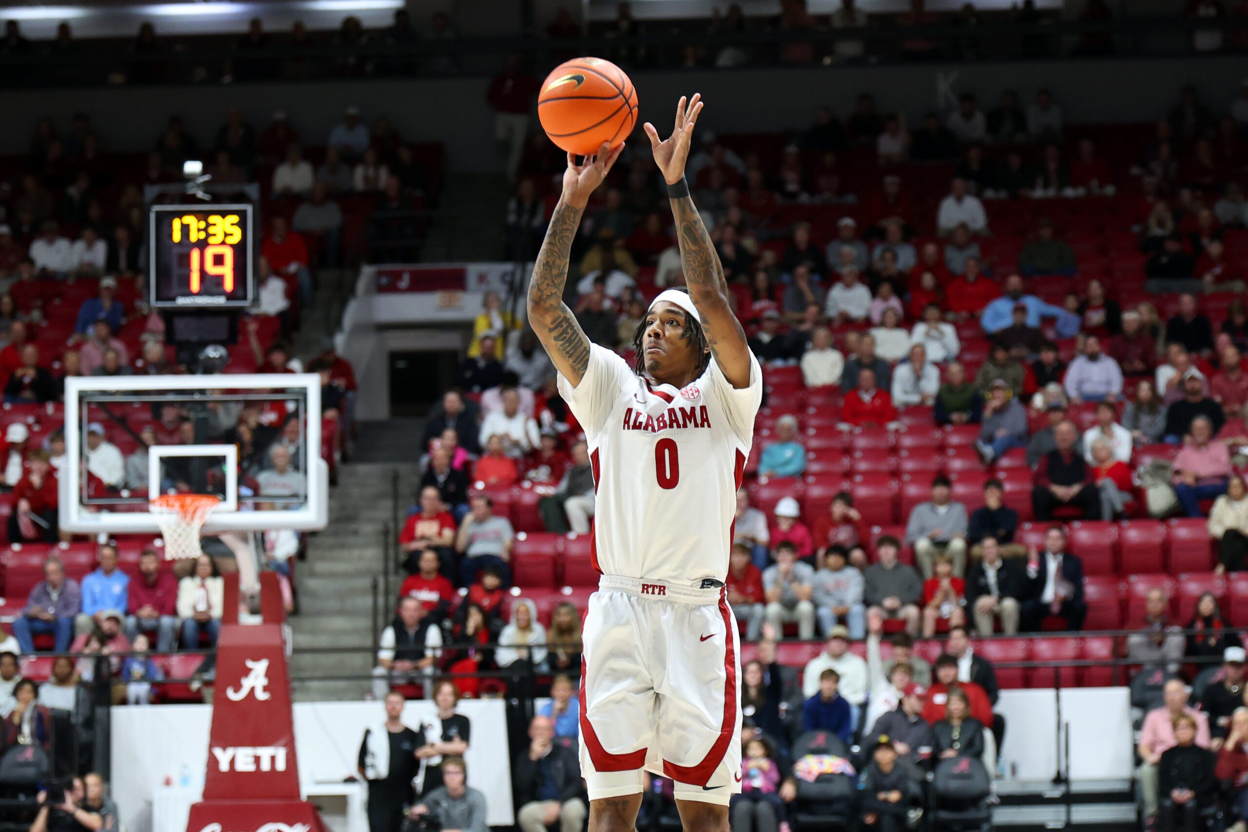 Nov 3, 2025; Tuscaloosa, Alabama, USA; Alabama Crimson Tide guard Labaron Philon (0) shoots the ball during the first half against the North Dakota Fighting Hawks at Coleman Coliseum. Mandatory Credit: David Leong-Imagn Images