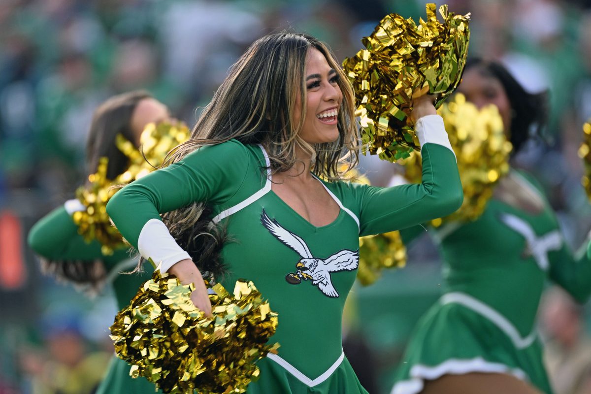 Oct 26, 2025; Philadelphia, Pennsylvania, USA; Philadelphia Eagles cheerleader performs against the New York Giants at Lincoln Financial Field. Mandatory Credit: Eric Hartline-Imagn Images