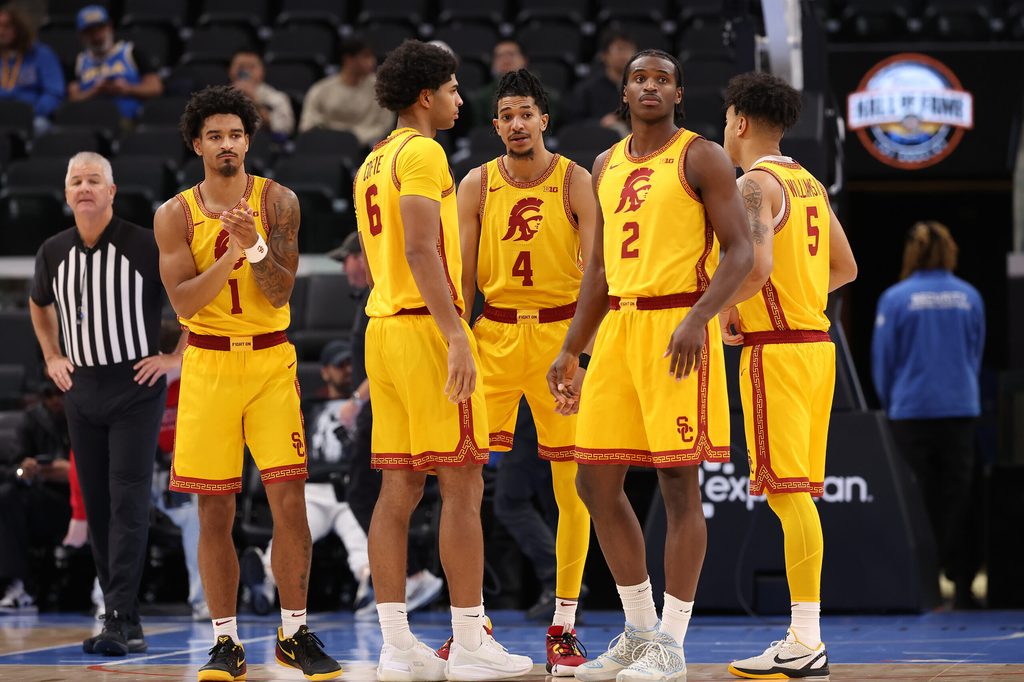 Nov 14, 2025; Inglewood, California, USA; Southern California Trojans guard Rodney Rice (1) and forward Jacob Cofie (6) and forward Chad Baker-Mazara (4) and forward Ezra Ausar (2) and forward Terrance Williams II (5) huddle during the first half of the Hall of Fame Series game against the Illinois State Redbirds at Intuit Dome. Mandatory Credit: Kiyoshi Mio-Imagn Images