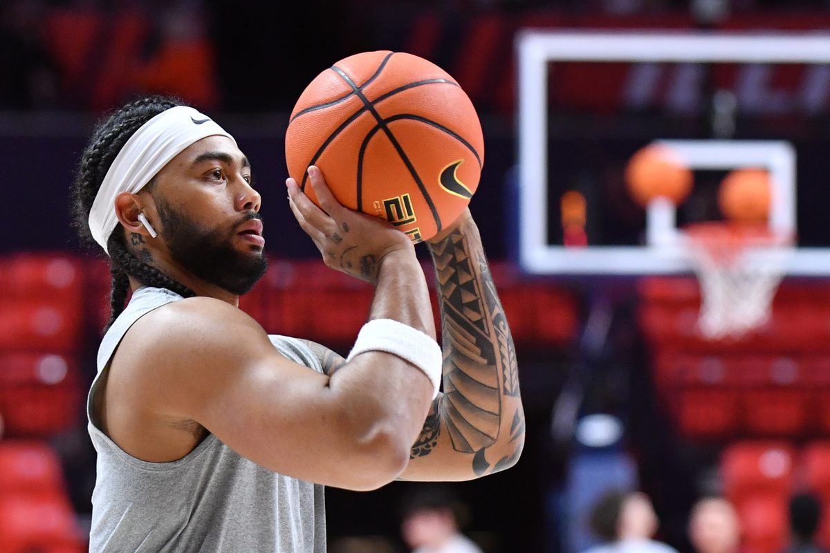 Nov 14, 2025; Champaign, Illinois, USA;  Illinois Fighting Illini guard Kylan Boswell (4) warms up before a game against Colgate at State Farm Center. Mandatory Credit: Ron Johnson-Imagn Images