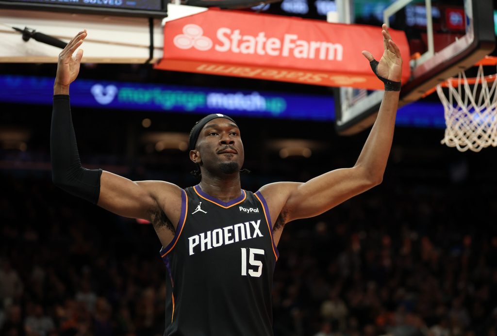 Nov 21, 2025; Phoenix, Arizona, USA; Phoenix Suns center Mark Williams (15) reacts against the Minnesota Timberwolves in the second half of an NBA Cup game at Mortgage Matchup Center. Mandatory Credit: Mark J. Rebilas-Imagn Images