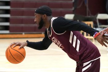 Iona College basketball's Dejour Reaves during a practice at their Bronxville gym Nov. 22, 2024.