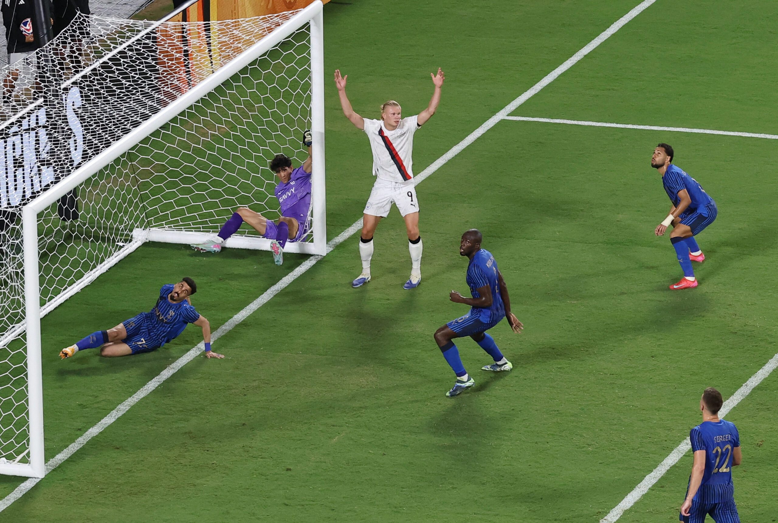 [Subscription Customers Only] Jun 30, 2025; Orlando, Florida, USA; Manchester City forward Erling Haaland (9) reacts after missing a chance to score during a round of 16 match of the 2025 FIFA Club World Cup at Camping World Stadium. Mandatory Credit: Hannah Mckay-Reuters via Imagn Images