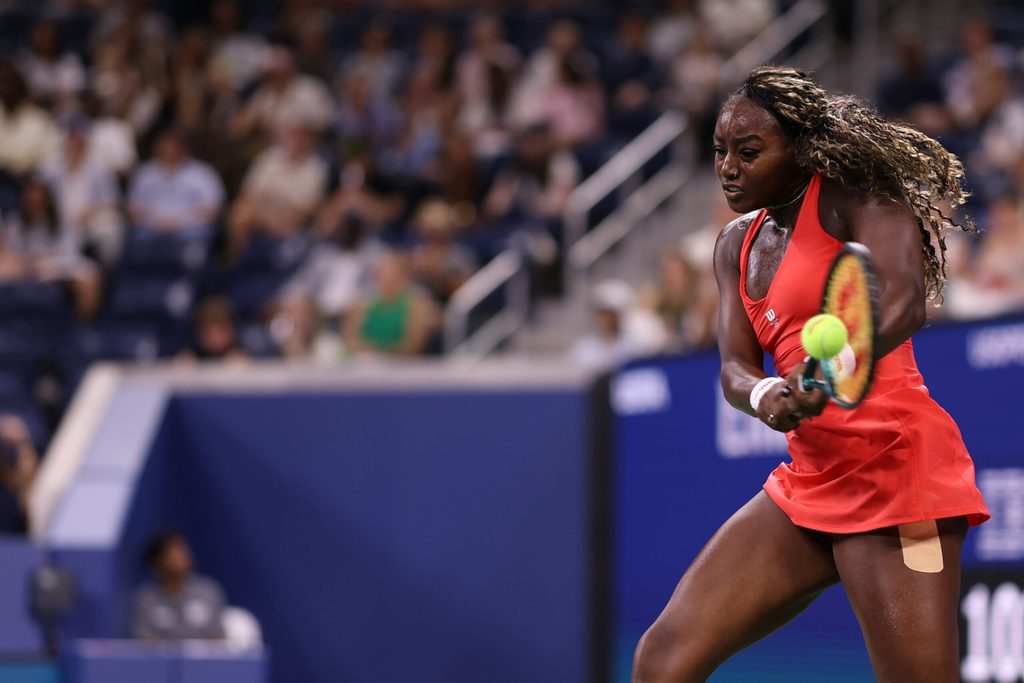 Aug 25, 2025; Flushing, NY, USA; Alycia Parks (USA) hits a backhand against Mirra Andreeva (not pictured) on day two of the 2025 US Open tennis tournament at USTA Billie Jean King National Tennis Center. Mandatory Credit: Geoff Burke-Imagn Images