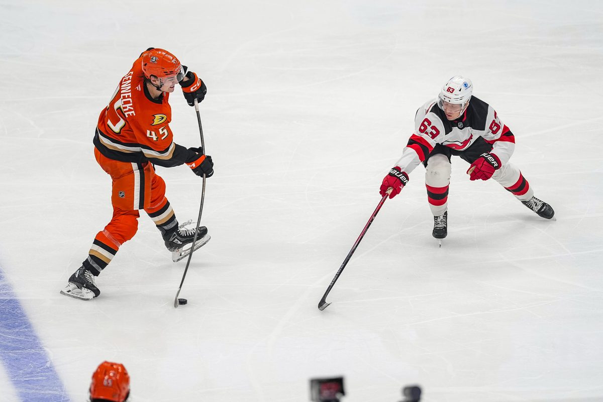 Nov 2, 2025; Anaheim, California, USA; Anaheim Ducks right wing Beckett Sennecke (45) shoots the puck during the third period at Honda Center. Mandatory Credit: Corinne Votaw-Imagn Images