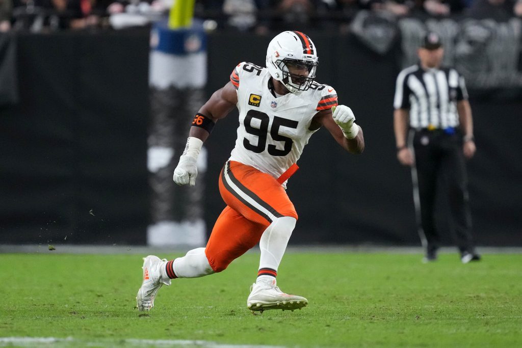 Nov 23, 2025; Paradise, Nevada, USA; Cleveland Browns defensive end Myles Garrett (95) against the Las Vegas Raiders in the second half at Allegiant Stadium. Mandatory Credit: Kirby Lee-Imagn Images