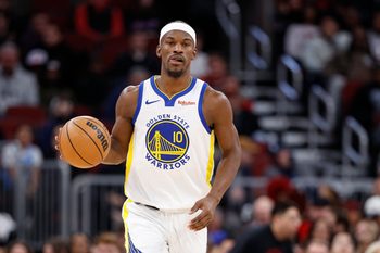 Dec 7, 2025; Chicago, Illinois, USA; Golden State Warriors forward Jimmy Butler III (10) brings the ball up court against the Chicago Bulls during the second half at United Center. Mandatory Credit: Kamil Krzaczynski-Imagn Images