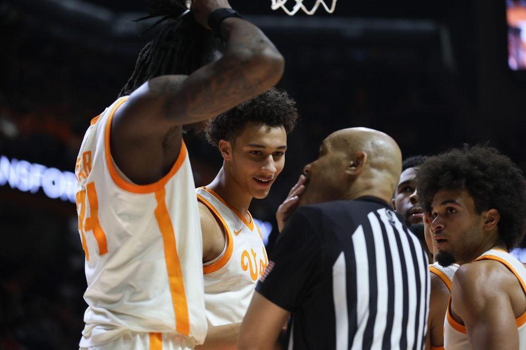 Dec 16, 2025; Knoxville, Tennessee, USA; Tennessee Volunteers forward Nate Ament (10) speaks with an official during the second half against the Louisville Cardinals at Thompson-Boling Arena at Food City Center. Mandatory Credit: Randy Sartin-Imagn Images