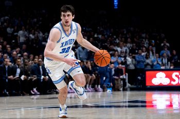 Xavier Musketeers forward Zach Freemantle (32) handles the ball in the second half of the NCAA men   s basketball game at the Cintas Center in Cincinnati on Saturday, Jan. 21, 2023. Xavier Musketeers defeated Georgetown Hoyas 95-82.

Ncaa Basketball Georgetown Hoyas At Xavier Musketeers