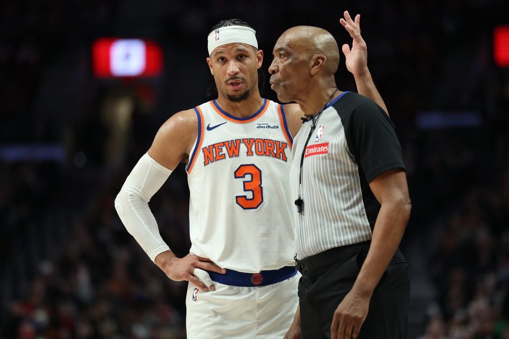 Jan 11, 2026; Portland, Oregon, USA; New York Knicks guard Josh Hart (3) talks with referee Leon Wood (40) during the second half at Moda Center. Mandatory Credit: Jaime Valdez-Imagn Images
