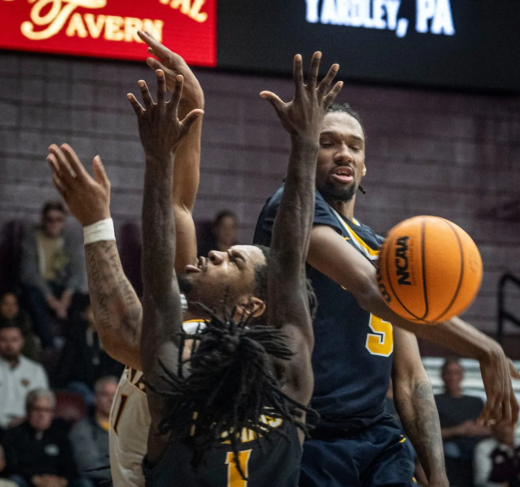 Iona's CJ Anthony is fouled during a MAAC basketball game against Canisius at Iona University in New Rochelle Jan. 11, 2026. Iona defeated Canisius 74-58.