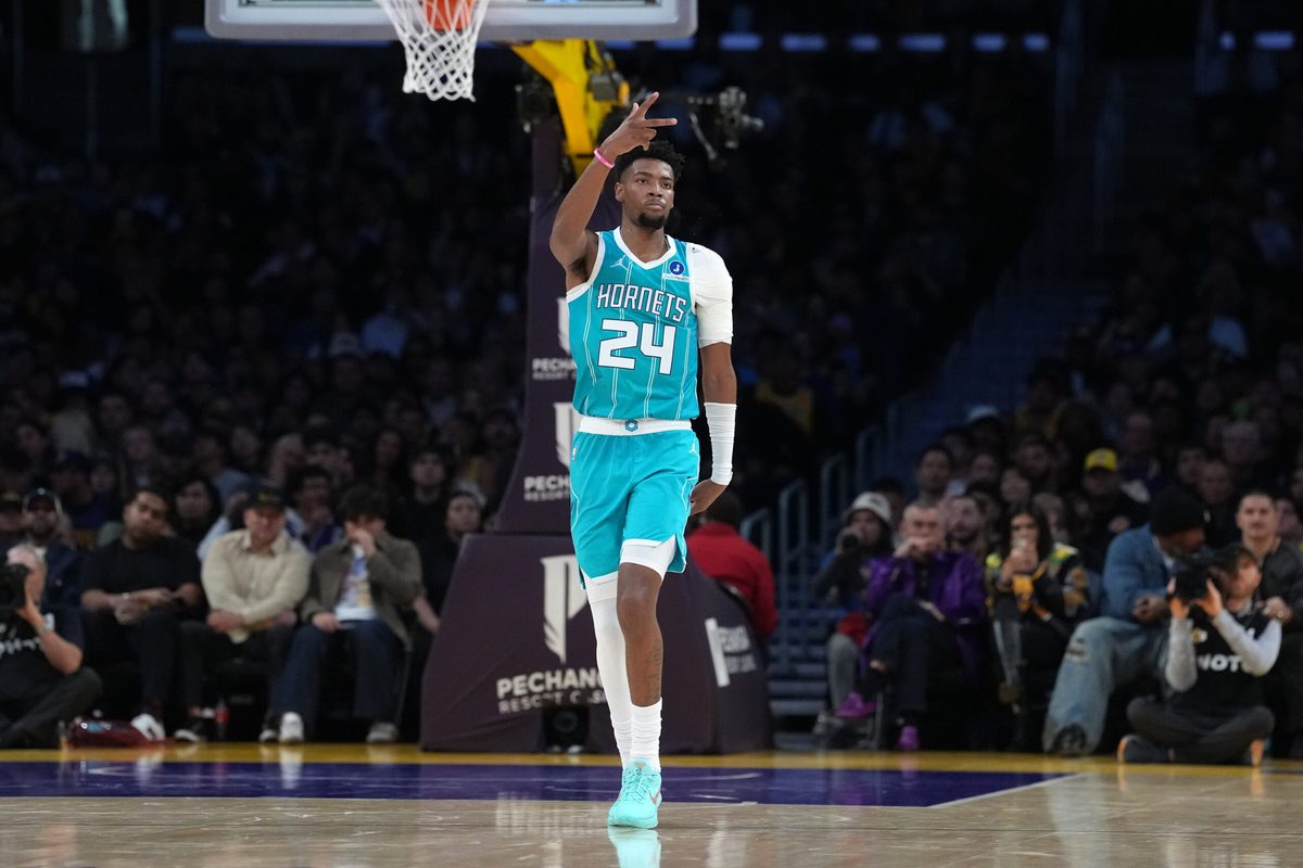 Jan 15, 2026; Los Angeles, California, USA; Charlotte Hornets forward Brandon Miller (24) gestures against the Los Angeles Lakers in the second half at Crypto.com Arena. Mandatory Credit: Kirby Lee-Imagn Images